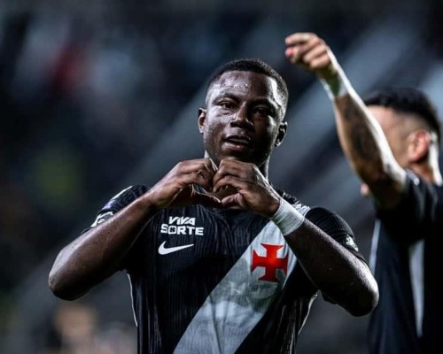 Vasco vence com virada épica no fim e manda o Corinthians para o Z4 do Brasileirão