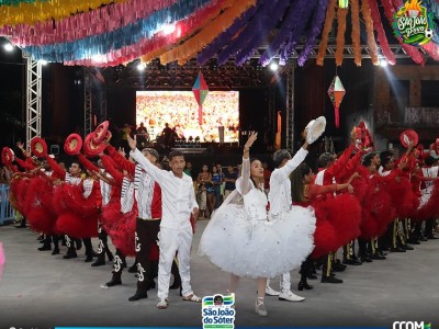 Primeira noite de festa em São João do Sóter