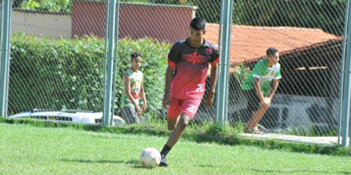 Prefeitura comemora dia do trabalhador com atividades esportivas em Matões