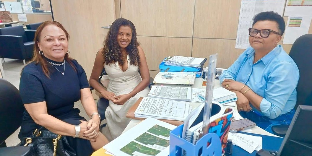 Prefeita de São João do Sóter busca melhorias para a MA-127 em reunião em São Luís 