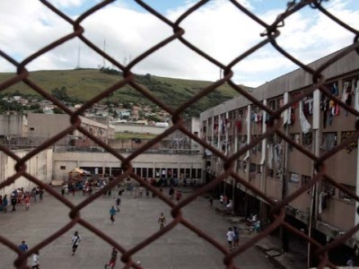 Sistemas prisionais e socioeducativos já acumulam mais de 65,4 mil casos de Covid-19
