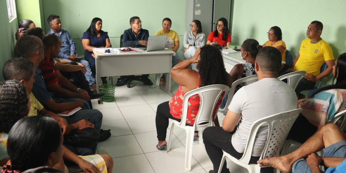 Prefeitura de São João do Sóter discute com pequenos produtores ações do Programa Alimenta Brasil