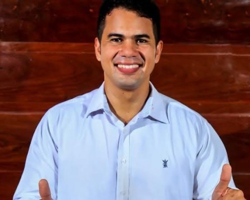 Ex-prefeito de Rosário é condenado por discriminação racial e religiosa após declarações em posse