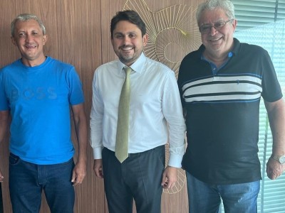 Secretário de governo Nonatinho e prefeito Ferdinando Coutinho se reúnem com Ministro das Comunicações, Juscelino Filho, em São Luís 