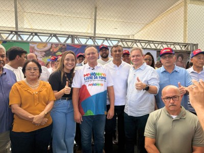 Ao cumprimentar o prefeito Nonatinho, Carlos Brandão confirma obra da  MA-040