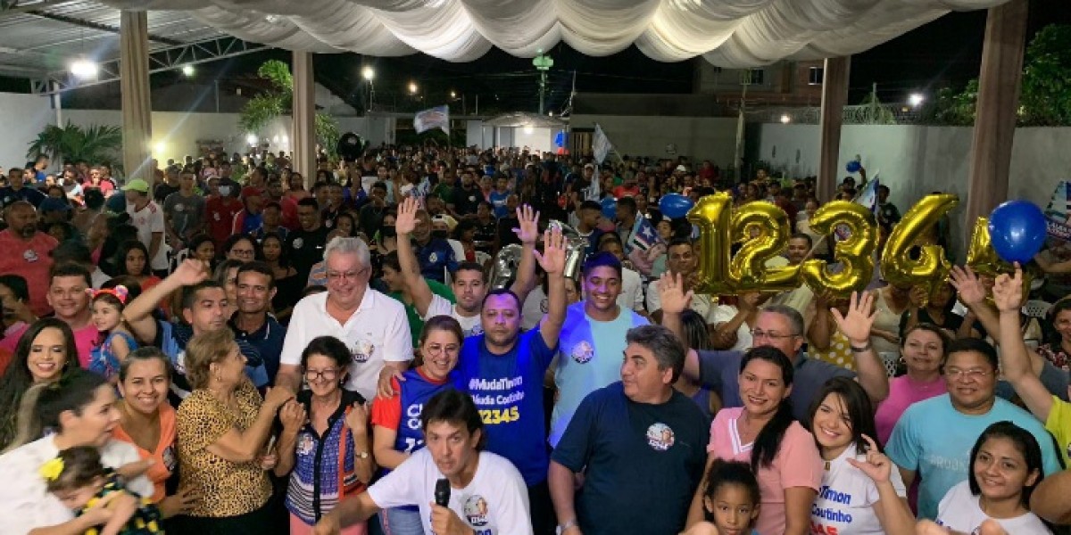 Candidata a deputada estadual, Cláudia Coutinho participa de reunião com centenas de apoiadores em Timon