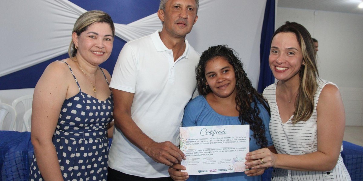 Mais de 150 mulheres concluem curso de Flores Artificiais em Matões