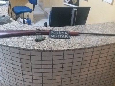 Homem é preso por porte ilegal de arma de fogo em Caxias, após disparar contra agência bancária em São João do Sóter