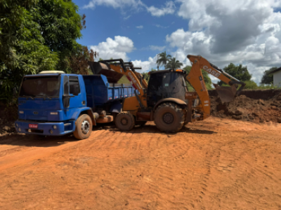Prefeitura de Gonçalves Dias inicia reforma de estradas vicinais e abatedouro