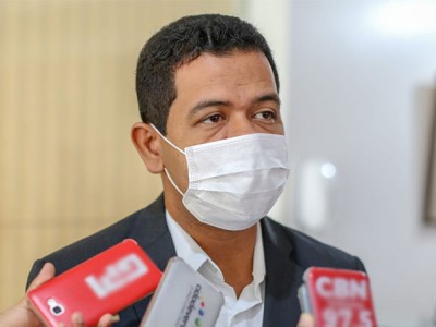 Justiça põe o ex-prefeito Luciano Leitoa no banco dos réus