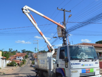 Implantação de Iluminação de LED avança na cidade e chega ao bairro Tamarineiro