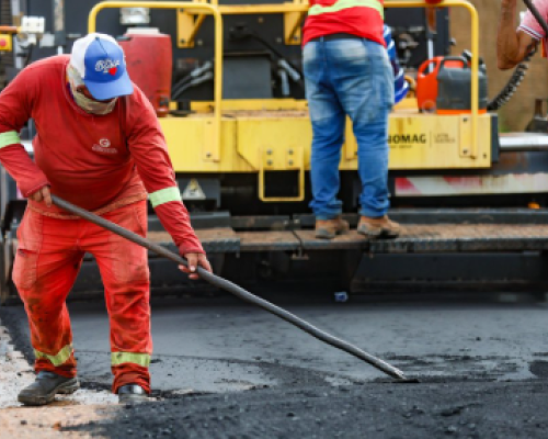 Prefeito Nonatinho leva dignidade à população com asfalto na Mangueira
