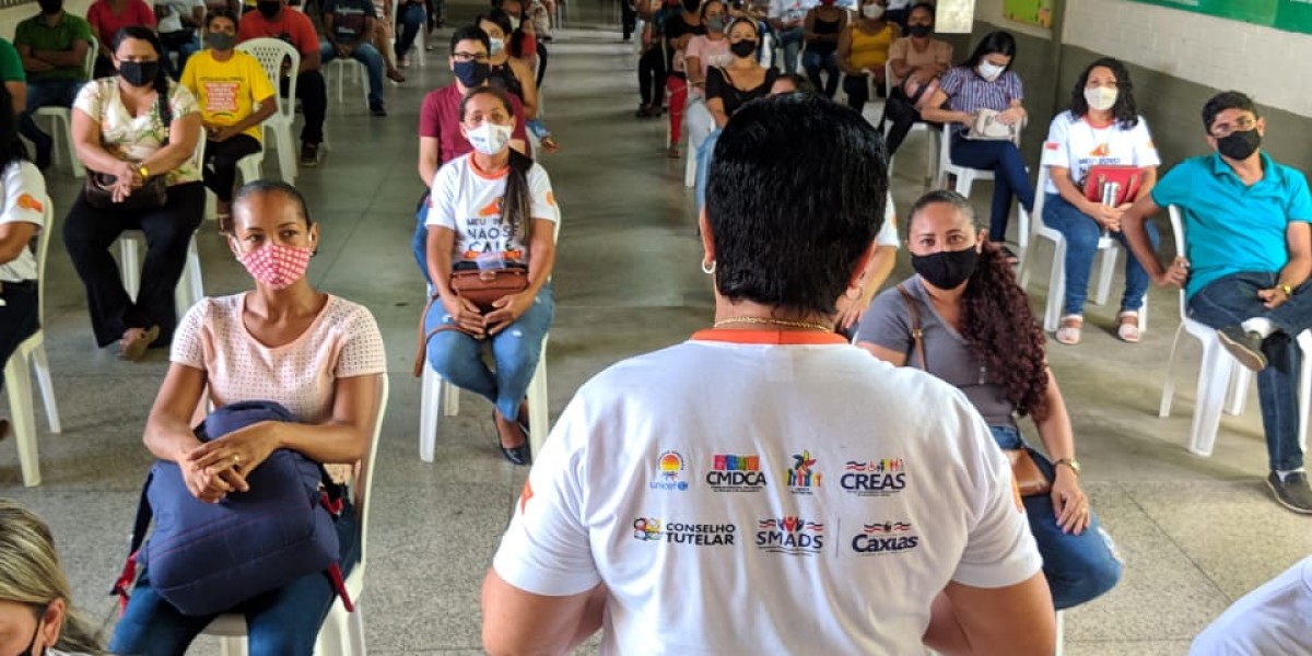 Secretária Ana Lúcia Ximenes, se reúne para alinhar estratégias para o Dia D de distribuição do Vale Gás em Caxias