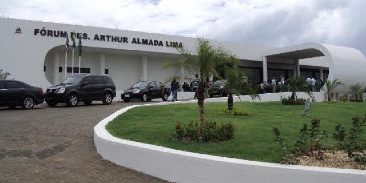 Homem vai ao Tribunal do Júri como testemunha e acaba preso após equipe identificar mandado em aberto em Caxias