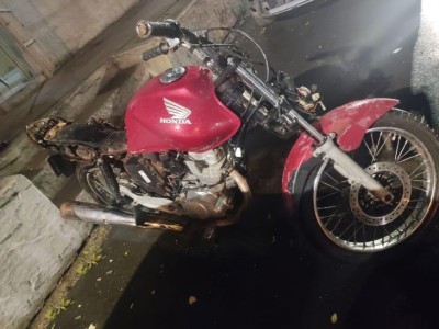 Moto roubada em São João do Sóter é encontrada em Caxias