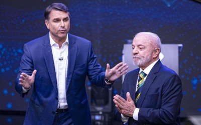 Pesquisa Atlas-Bloomberg para presidente: Flávio Bolsonaro tem 51,1% em votos válidos no 2º turno; Lula, 48,9% 