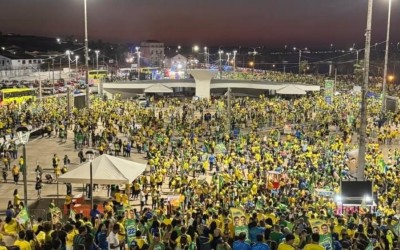 Bloquinho do 22: Apoiadores de Flávio Bolsonaro fazem ato em São Luís