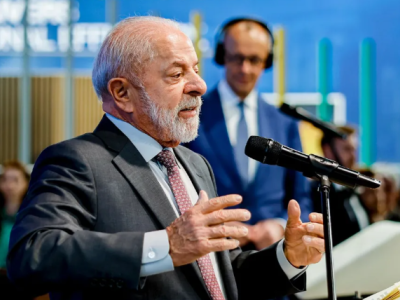 Lula nega "turbulência" e diz que encara eleições como algo "tranquilo"