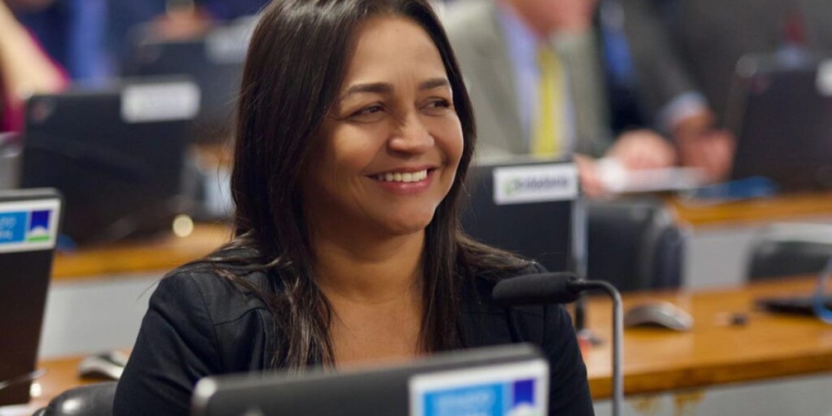 Eliziane Gama Assume Liderança da Bancada Maranhense: Histórico Momento na Política Estadual