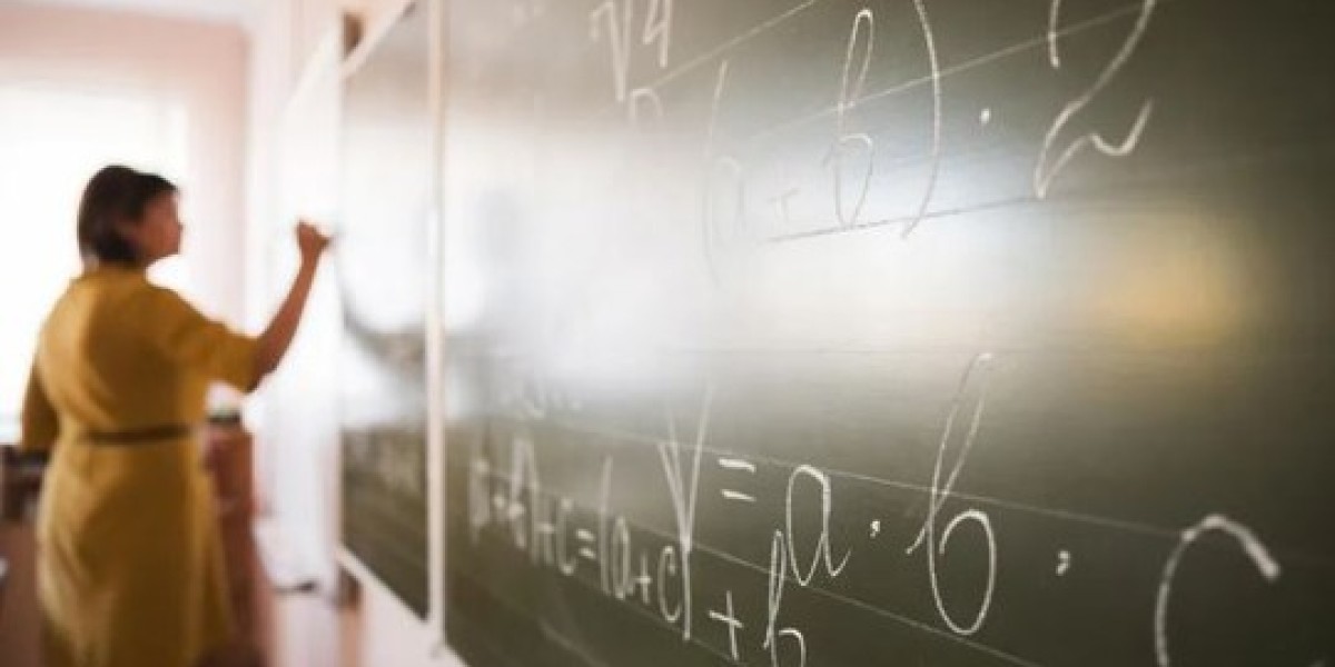 MEC oficializa reajuste de quase 15% no piso salarial dos professores