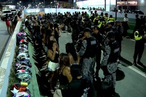Operação interrompe 'rolezinho' e apreende mais de 100 motos em São Luís
