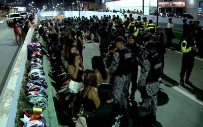 Operação interrompe 'rolezinho' e apreende mais de 100 motos em São Luís