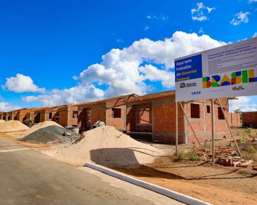 Obra de 50 casas do Minha Casa, Minha Vida avança e reforça compromisso da gestão Nonatinho com a habitação em Matões