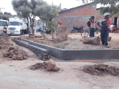 Secretaria de Obras intensifica ações de reparos em ruas do município
