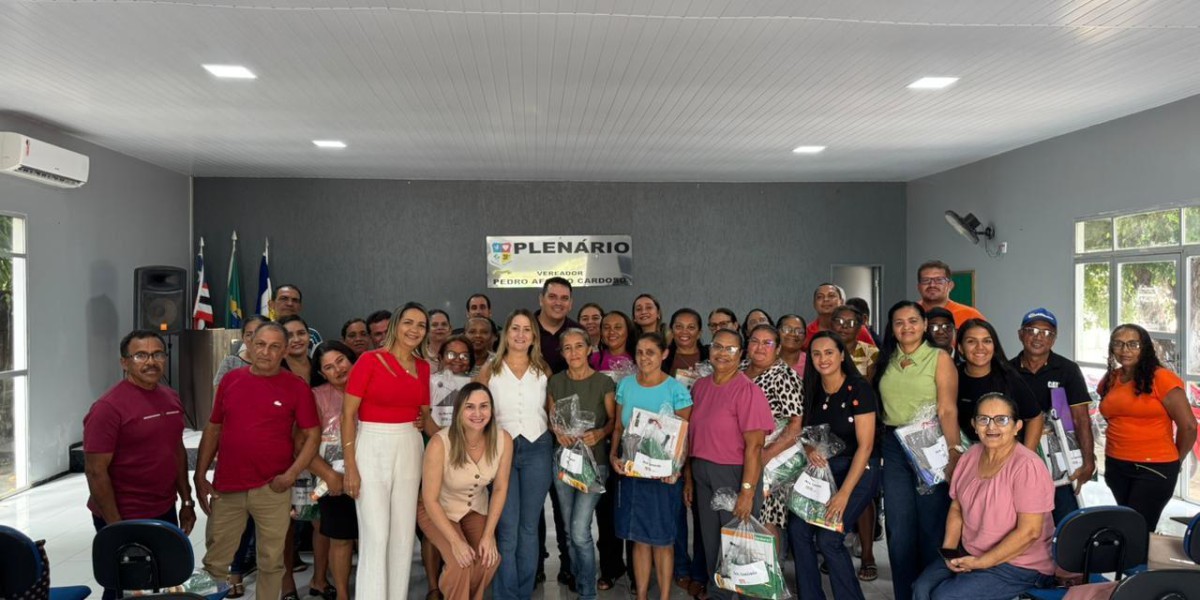 Secretaria de Saúde entrega uniformes e materiais de apoio aos Agentes Comunitários de Saúde