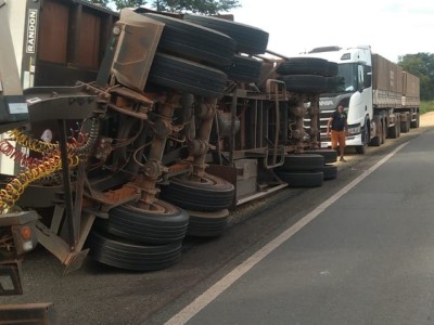 PRF registra furto de carga, infrações de trânsito e destombamento de carreta no MA