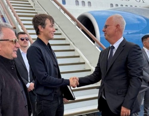 Enviados dos EUA desembarcam em Moscou e reacendem expectativas por avanço nas negociações de paz entre Rússia e Ucrânia