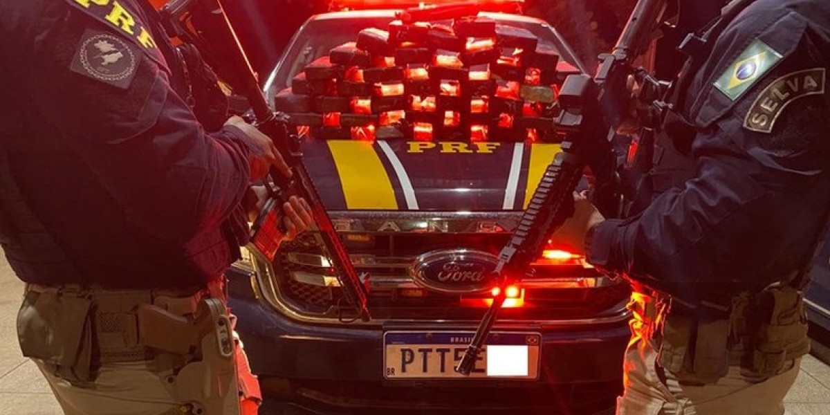 Passageira de ônibus é presa com 43 kg de cocaína escondidos em latas de tinta na BR-010, em Imperatriz