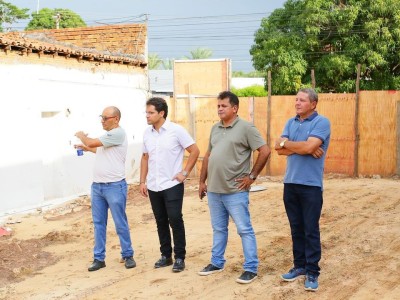 Prefeito Bruno Silva visita obras de empresários em Coelho Neto