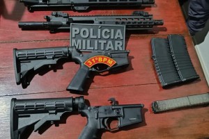 Mulher é presa transportando fuzis durante fiscalização em rodovia do Maranhão