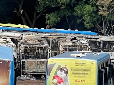 Incêndio em garagem de ônibus deixa mais de dez veículos destruídos em São Luís