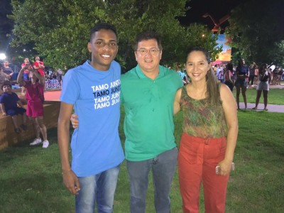 Vini Jansen cumpre agenda em Pedreiras e Participa de inauguração natalina ao lado Secretário Simplicio Araújo