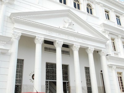 Justiça obriga Município de Paço do Lumiar a retirar nome de pessoas vivas de obras públicas