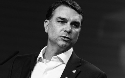 PF apura suposta saída de Flávio Bolsonaro do Brasil após notícia de fuga