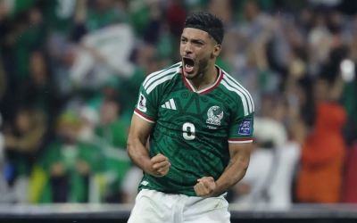México derrota Equador, avança às oitavas e quebra jejum de 40 anos