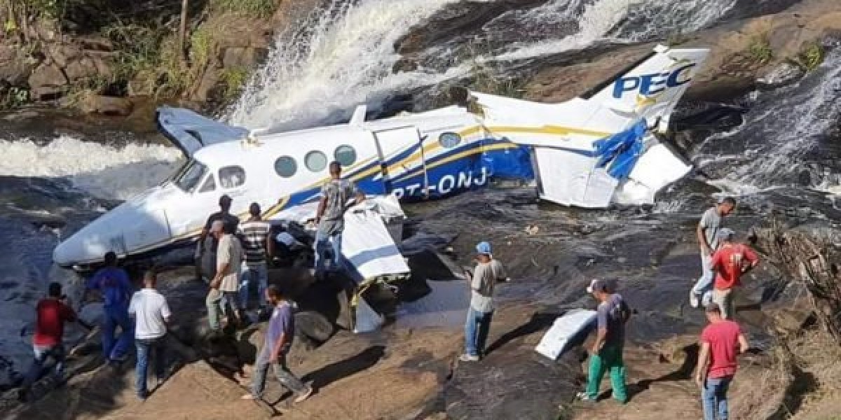 Avião com Marília Mendonça cai no interior de Minas Gerais