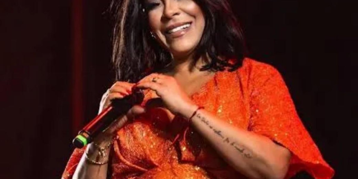 Silvânia Aquino deixa o Calcinha Preta após 23 anos