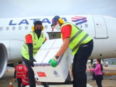 Maranhão recebe 300 mil doses extras de vacinas contra Covid-19 solicitadas ao Ministério da Saúde