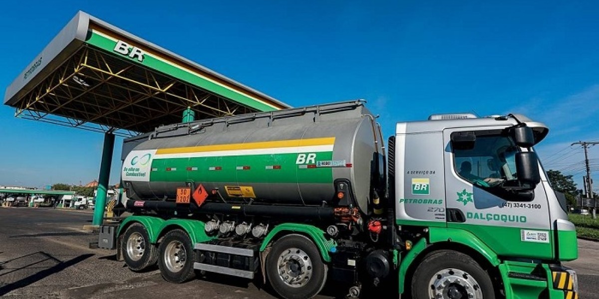 Petrobras anuncia nova redução no preço do litro da gasolina
