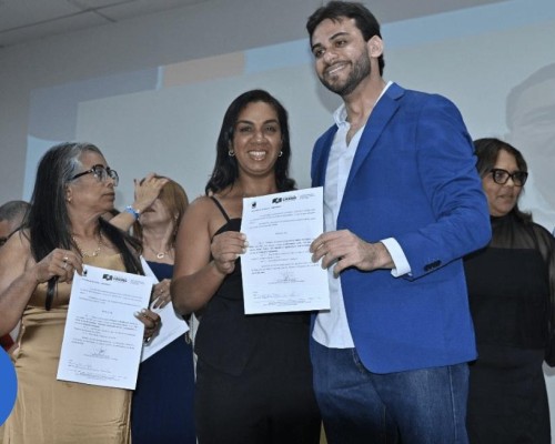 Mais de 100 gestores escolares tomam posse em Caxias
