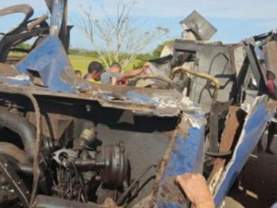 Bandidos explodem carro-forte na zona rural de Bacabal 