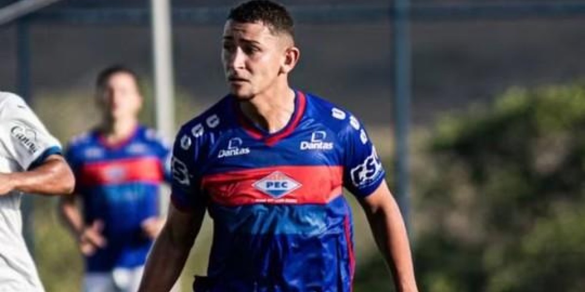 Tios de jogador que morreu após bater moto em vaca são indiciados por homicídio culposo, em Altos 