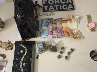 Casal é preso em flagrante com drogas em bar de Caxias