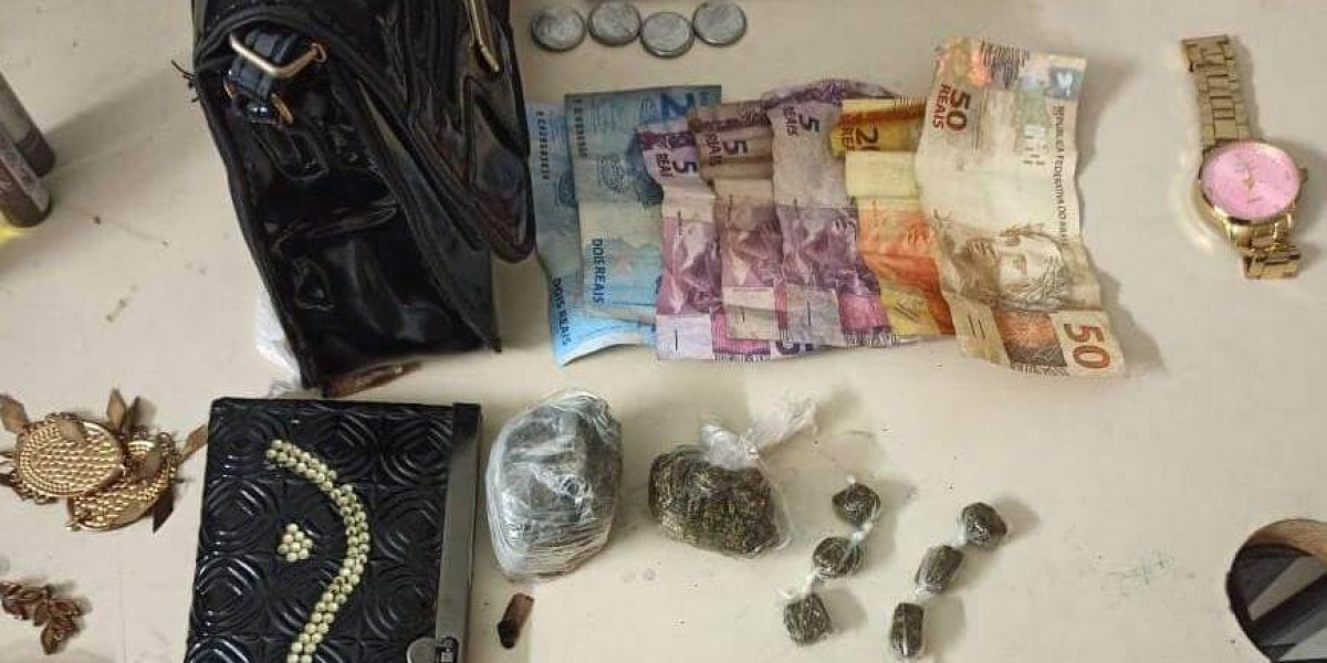 Casal é preso em flagrante com drogas em bar de Caxias