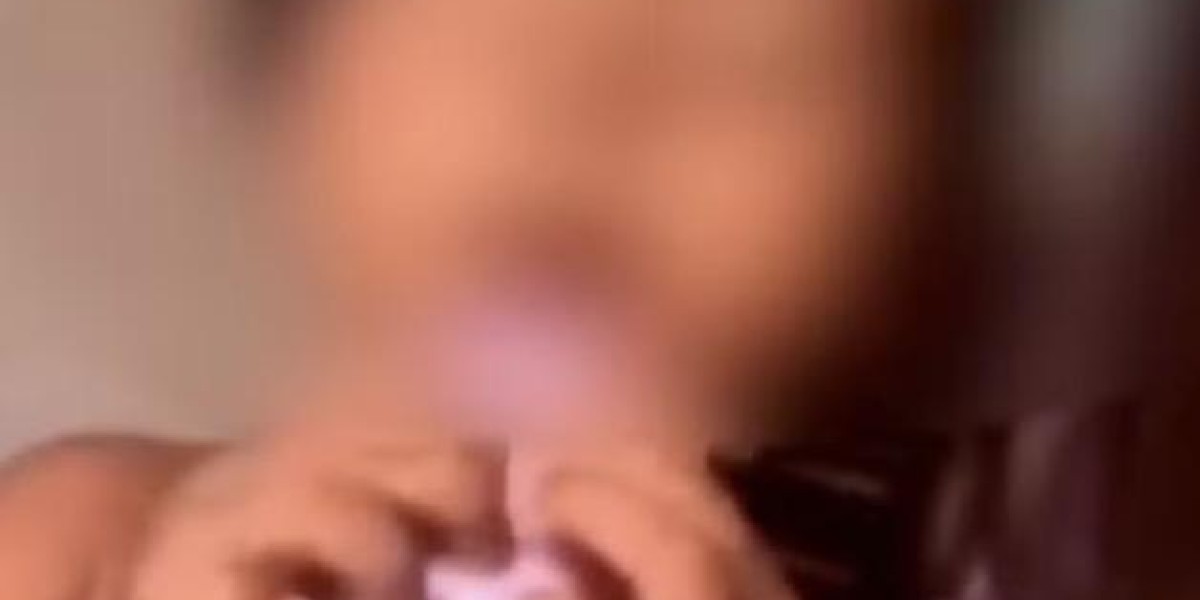 Adolescente é filmada oferecendo cigarro eletrônico à sobrinha de 2 anos de idade em Açailândia 