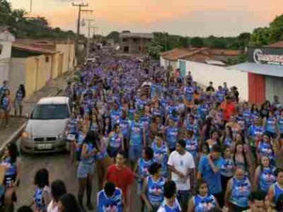 Bloco do prefeito Ferdinando Coutinho, arrasta multidão pelas ruas de Matões